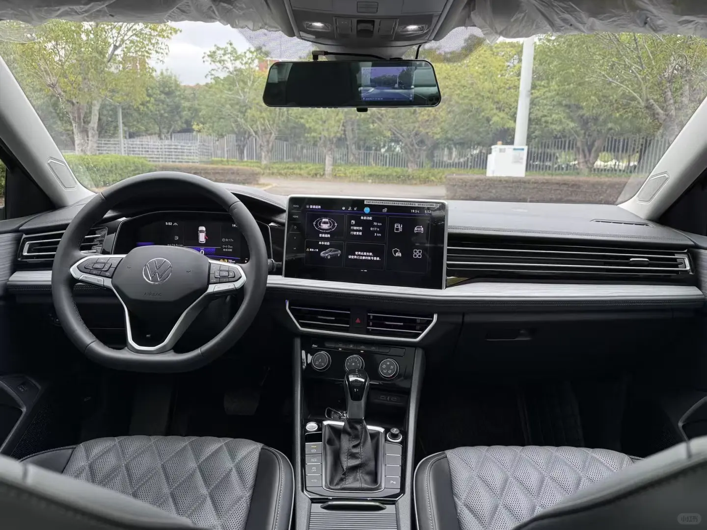 23年大众速腾300超越版，太太太极品了，原版