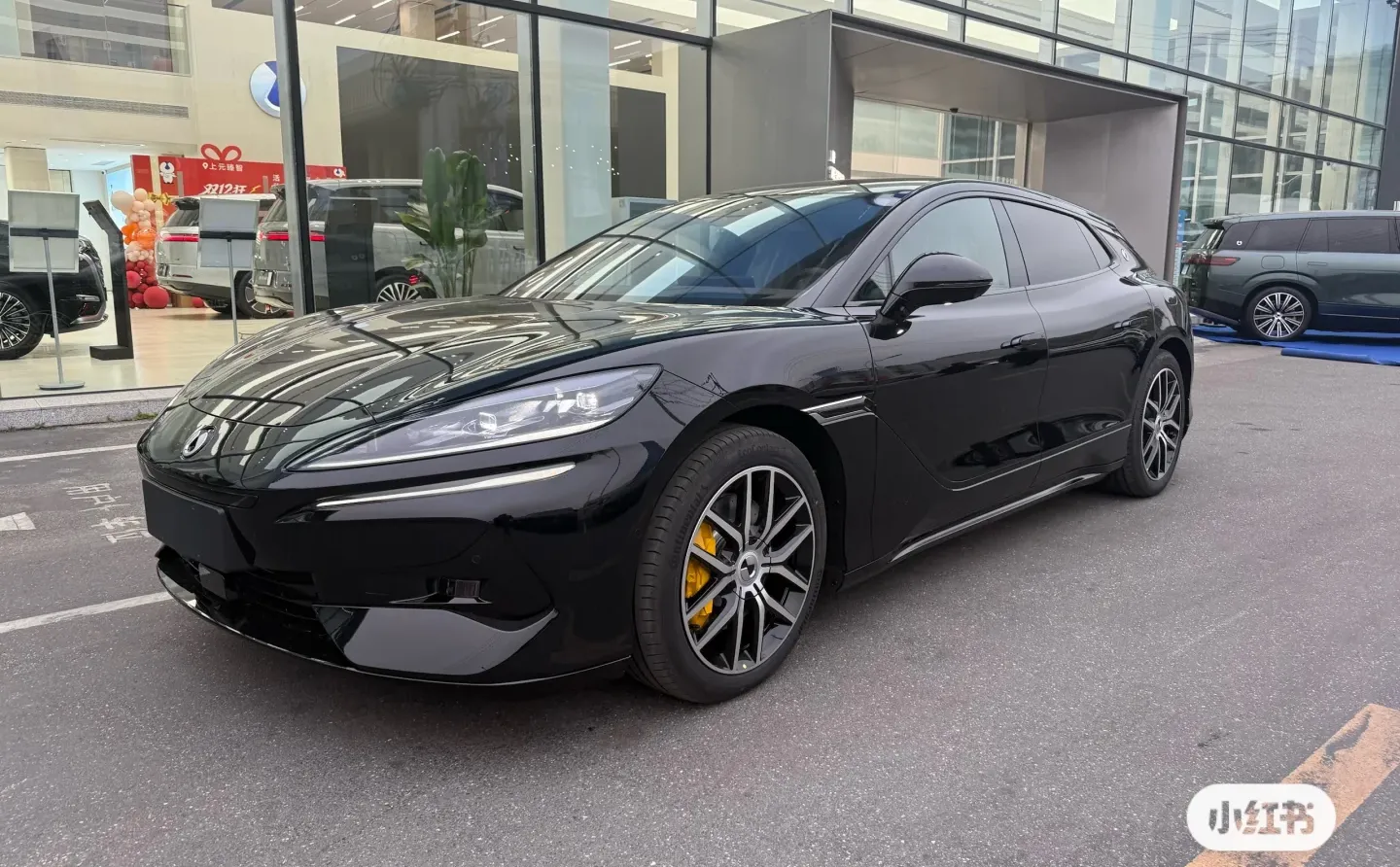 腾势Z9GT现车一台max