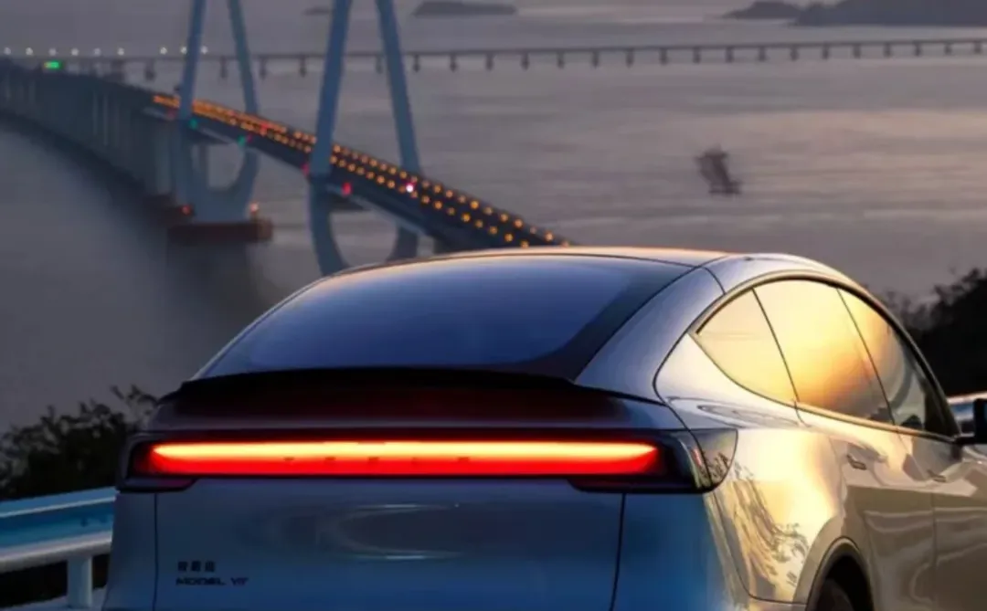 新能源汽车尾灯是只会一字型吗？