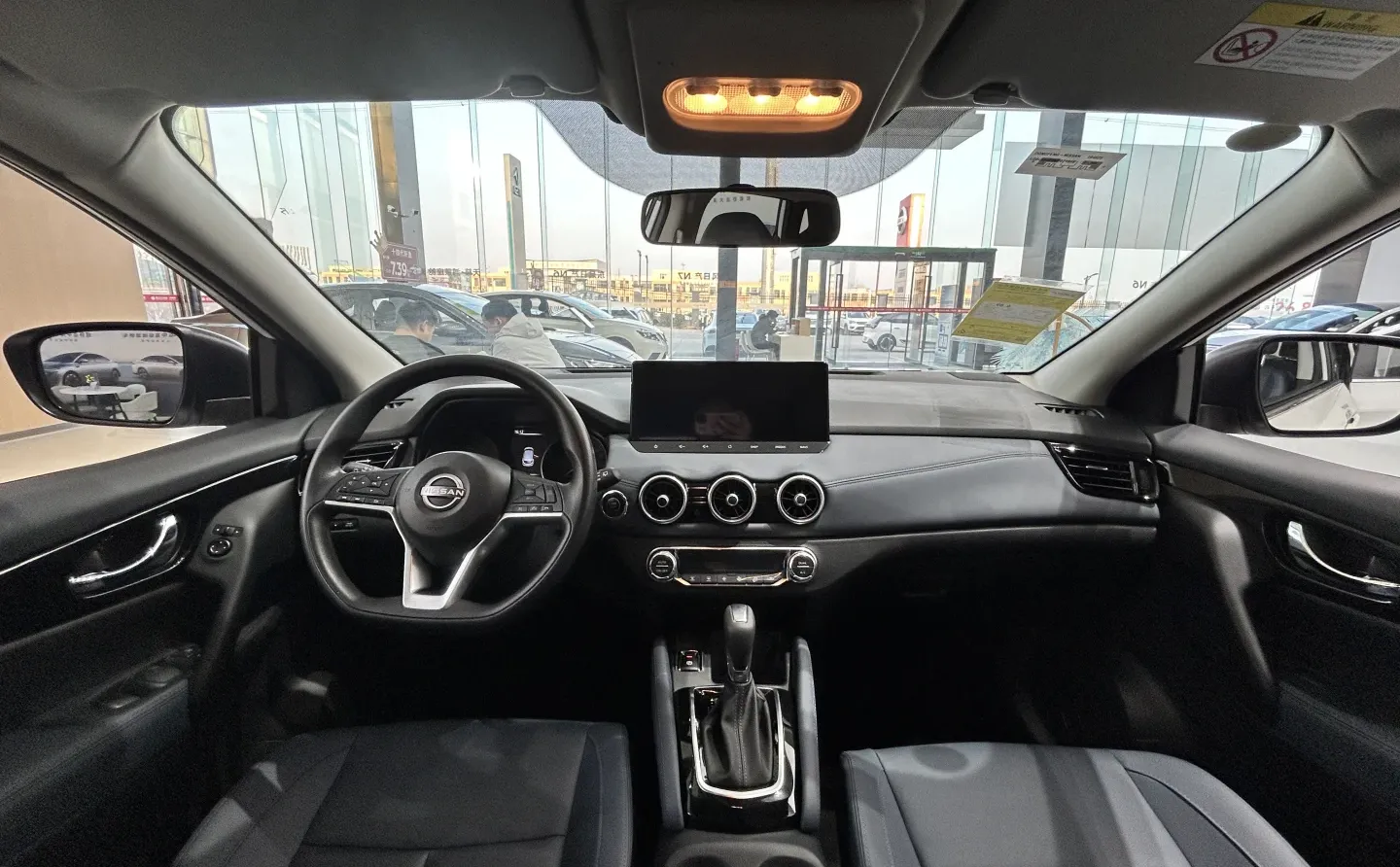 逍客荣誉空间封神！家用SUV闭眼冲