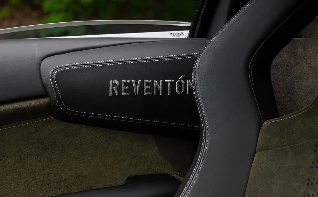 公路战斗机~兰博基尼 Reventon