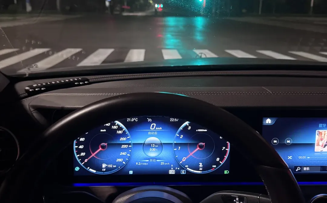 主驾驶位，大家图自取