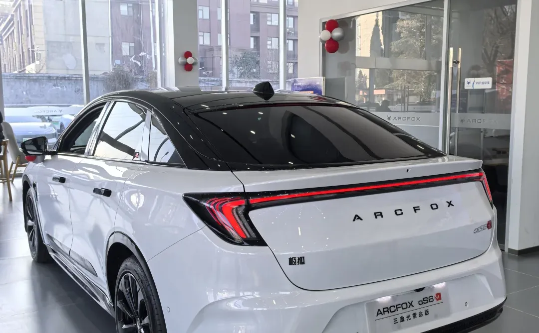 央妈认可！全国率先L3 北汽极狐阿尔法S实力