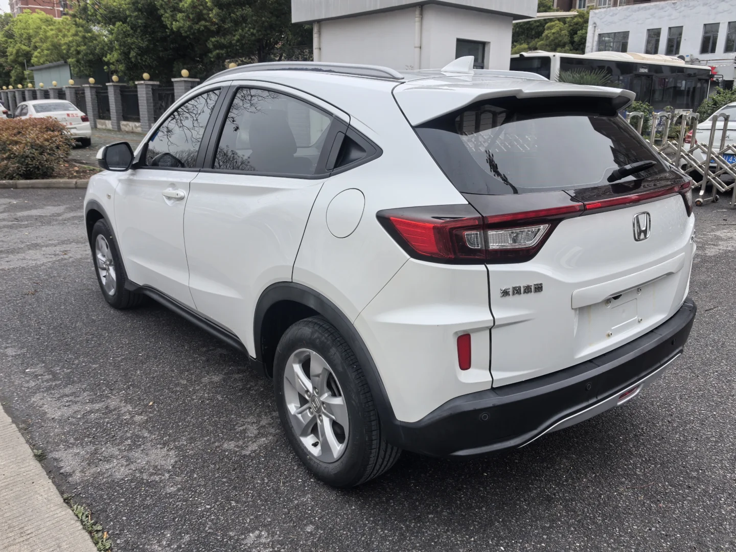 突然喜欢上了这台小型SUV…