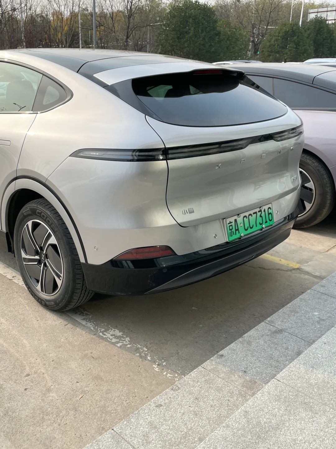 小鹏这自动驾驶，一个字，绝！