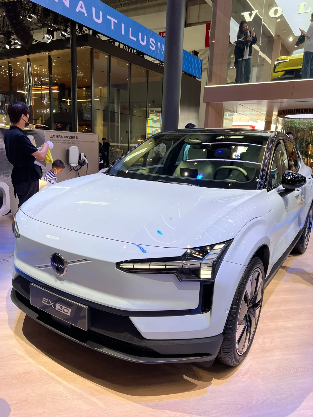 北京车展，必须来vovol！感受优质的车