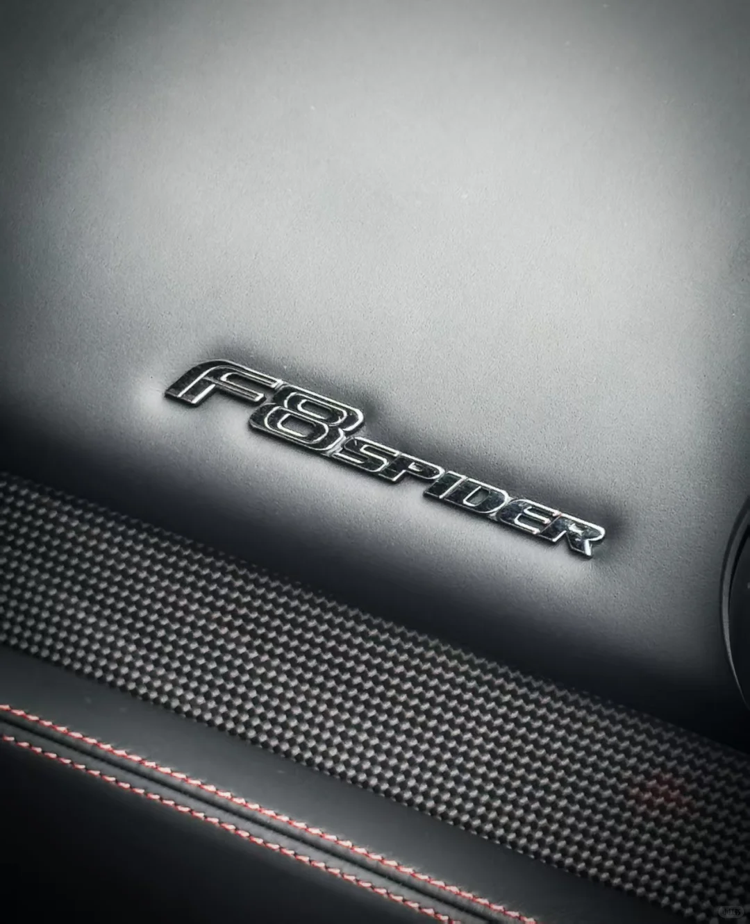 堪称魅魔啊！人类高质量跑车还得是法拉利！