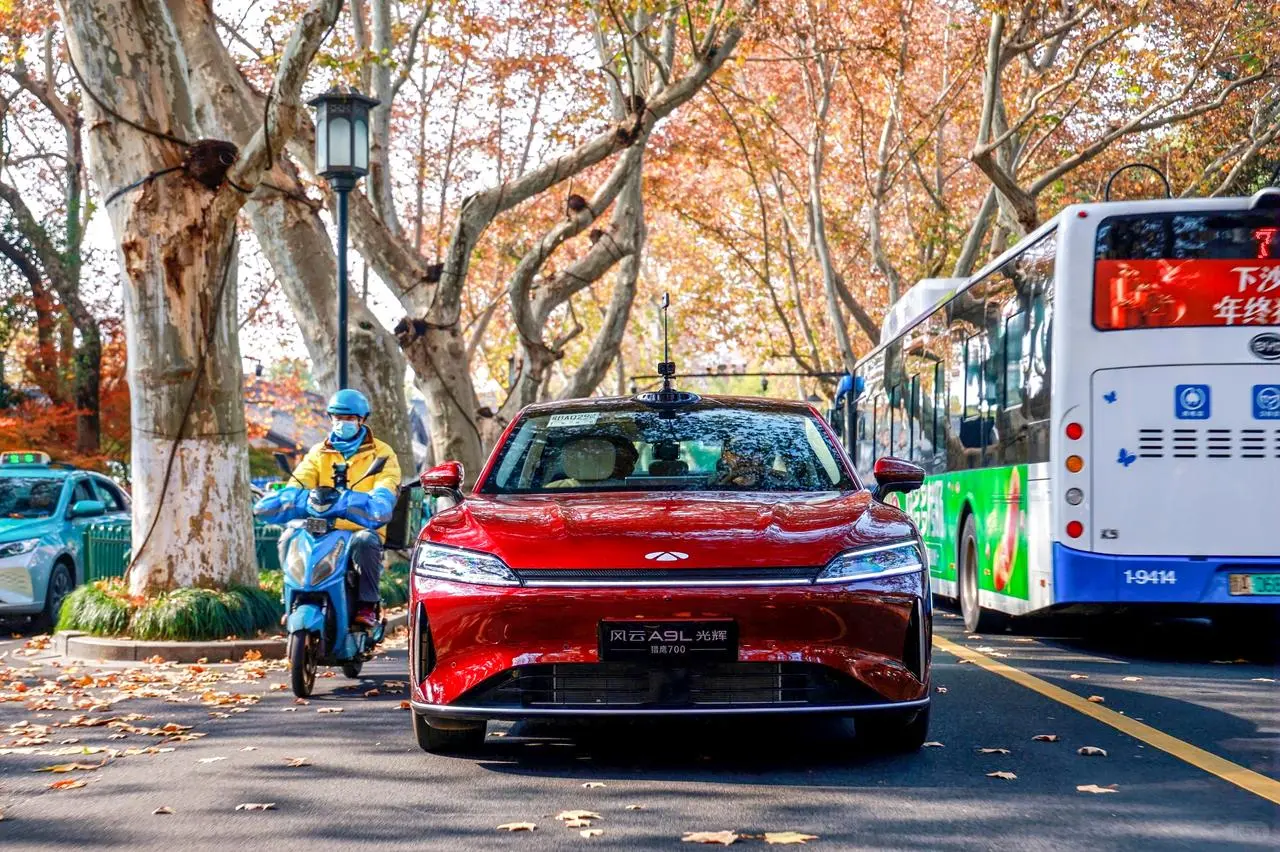 听说昨天有位AI司机通过了“杭州路考”