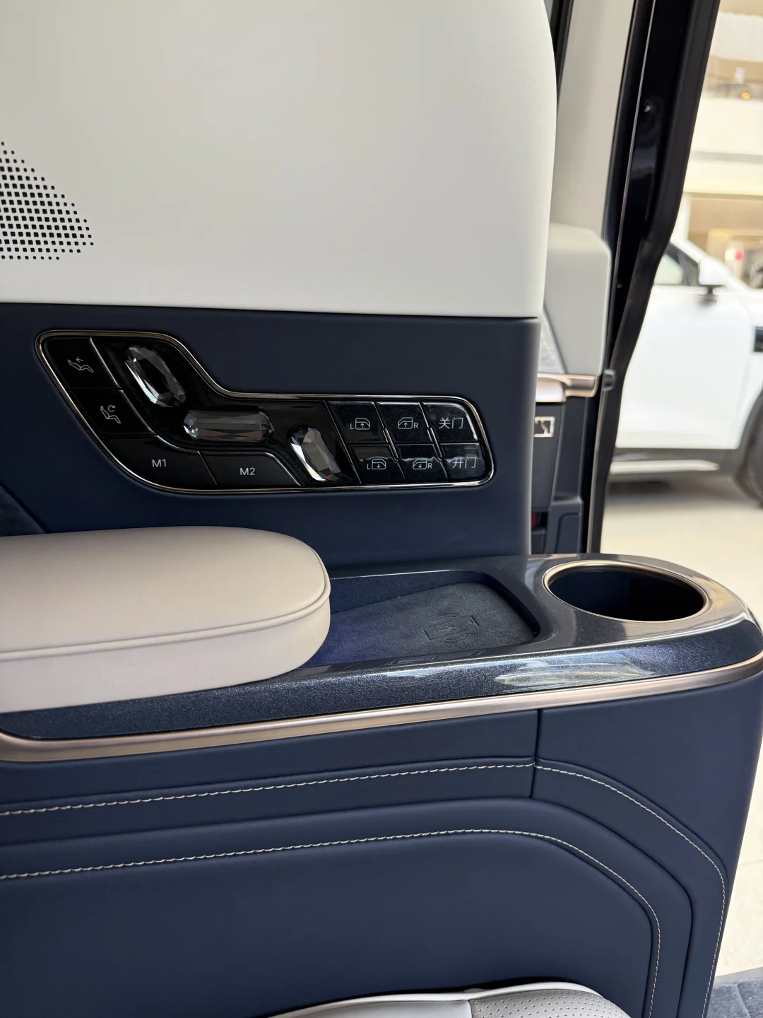 这车销量居然仅次于MEGA了