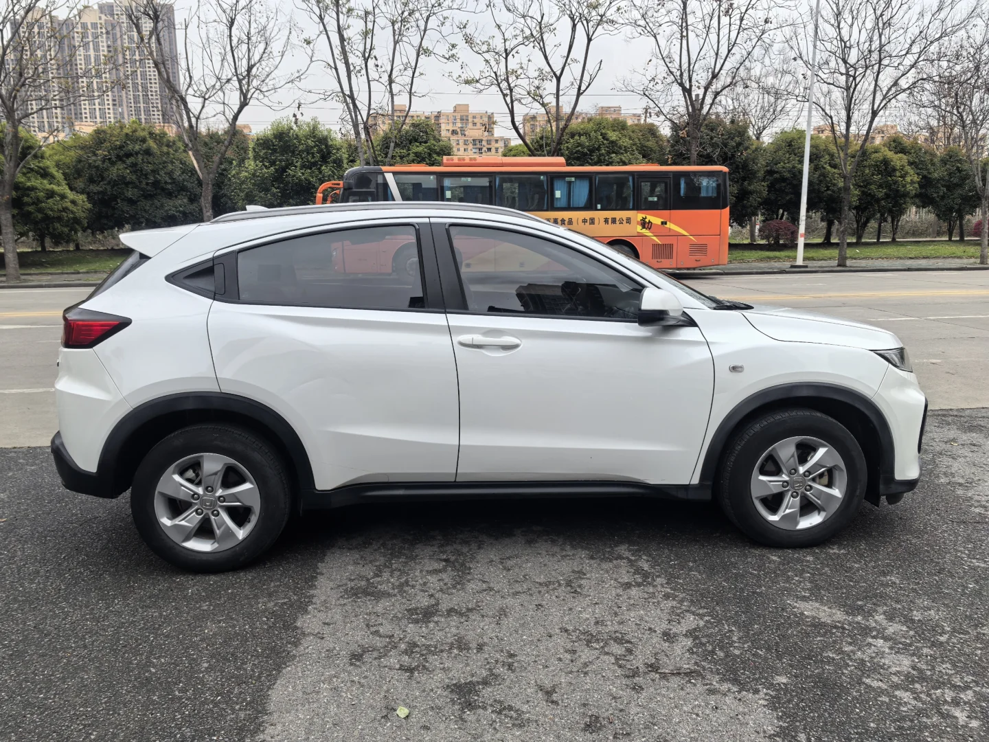 突然喜欢上了这台小型SUV…