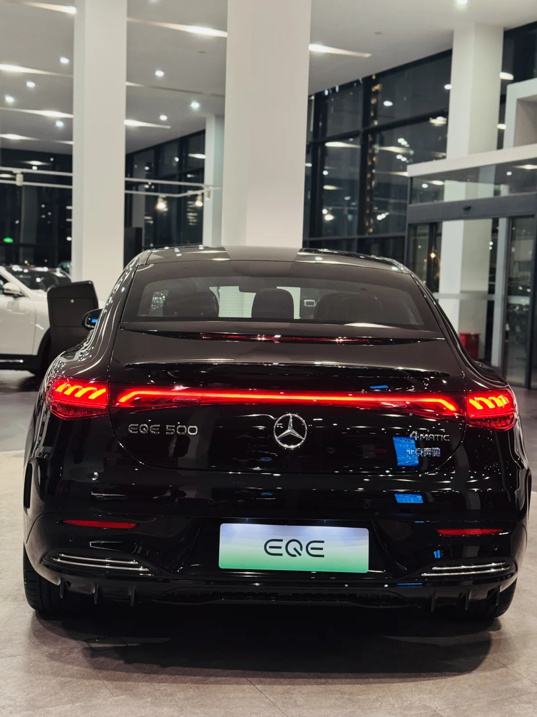 ✨ 奔驰EQE500纯电轿车✨
