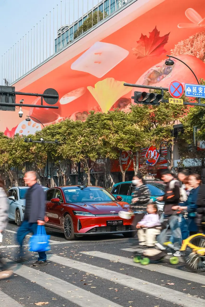 听说昨天有位AI司机通过了“杭州路考”