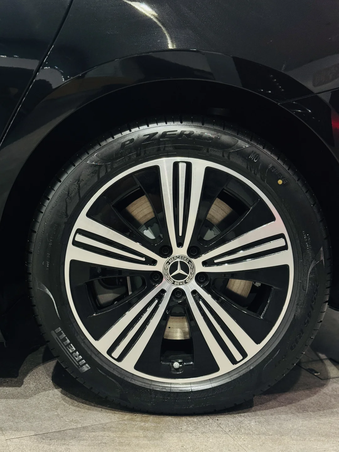 ✨ 奔驰EQE500纯电轿车✨