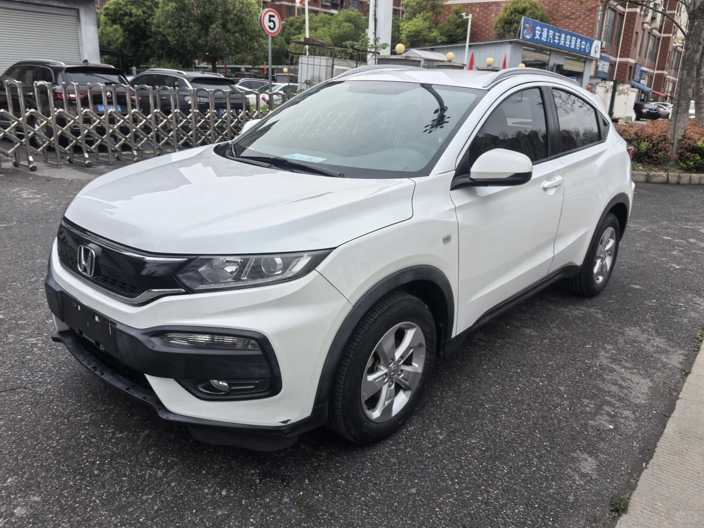 突然喜欢上了这台小型SUV…