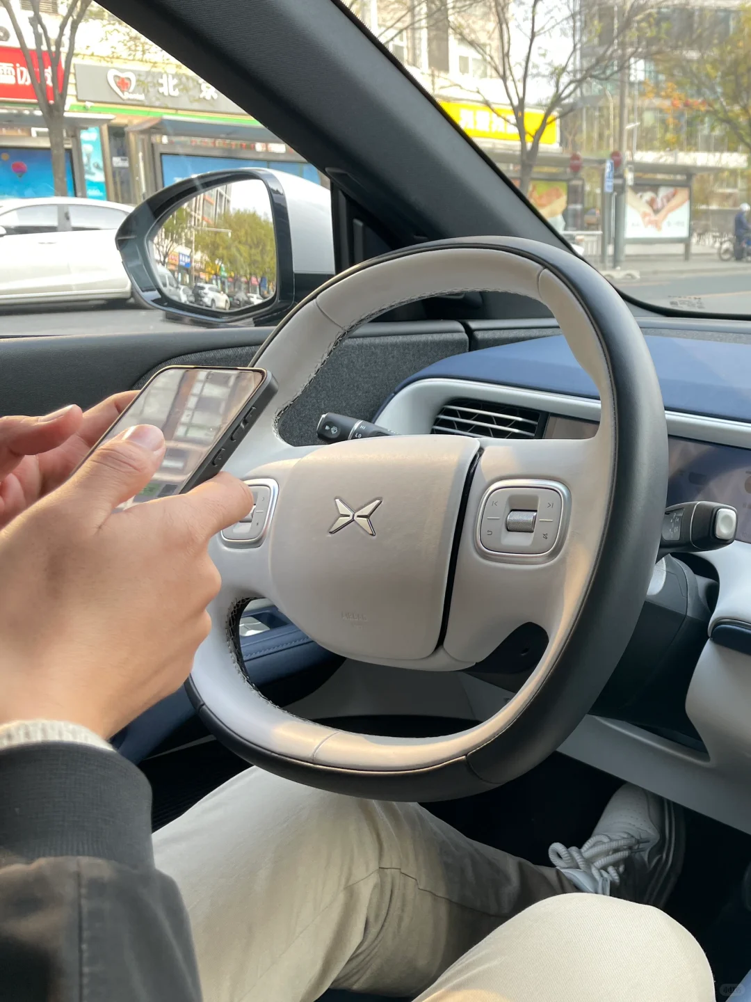 小鹏这自动驾驶，一个字，绝！