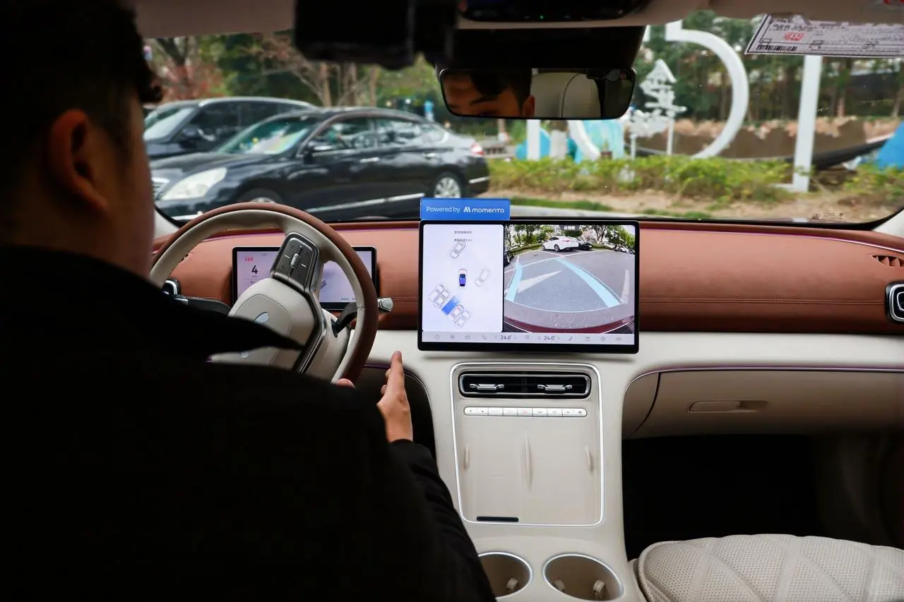 听说昨天有位AI司机通过了“杭州路考”