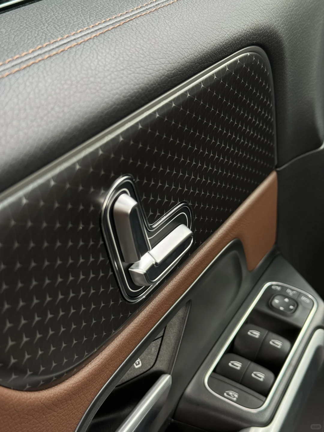 【GLB SUV：舒适豪华全场景通吃！】🚗