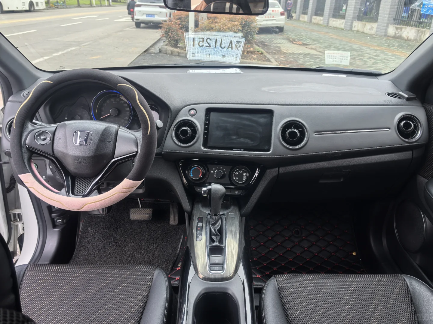 突然喜欢上了这台小型SUV…