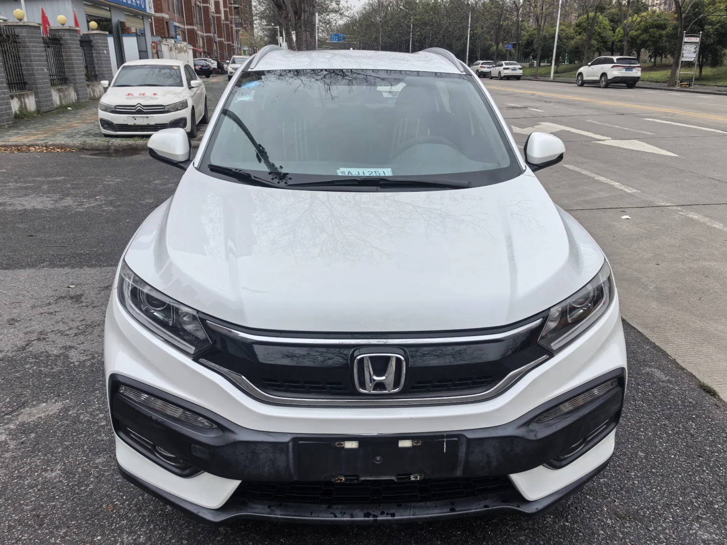 突然喜欢上了这台小型SUV…