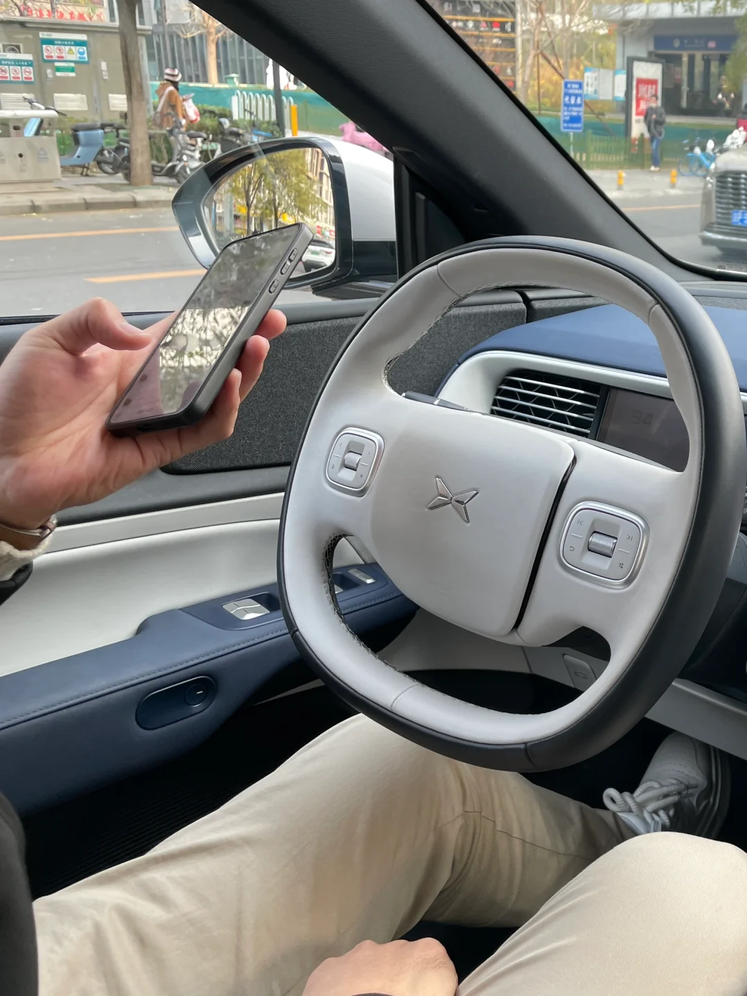 小鹏这自动驾驶，一个字，绝！