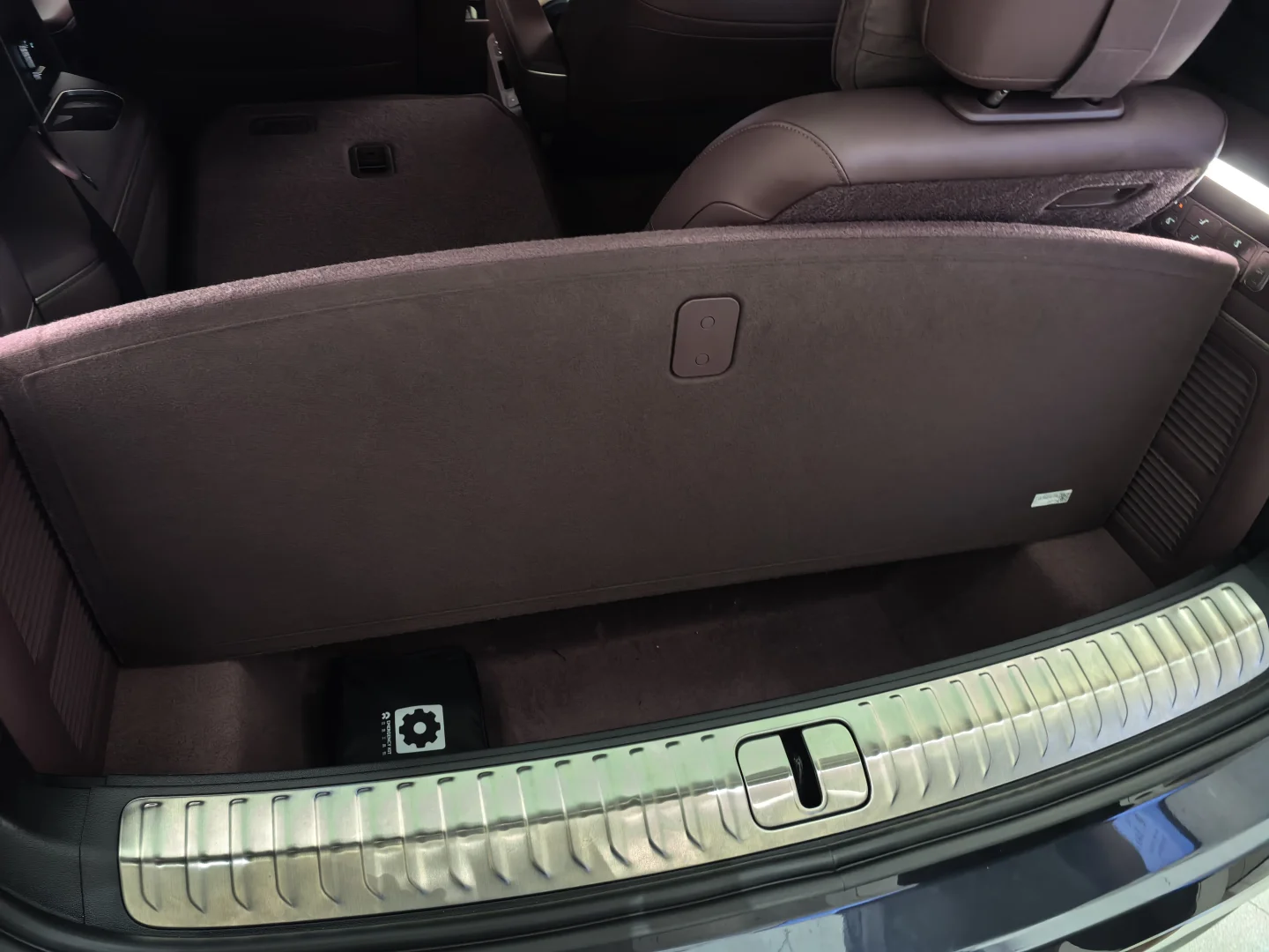 全新3代蔚来es8，巨大无比！！！