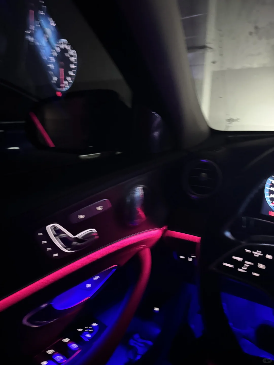 主驾驶位，大家图自取