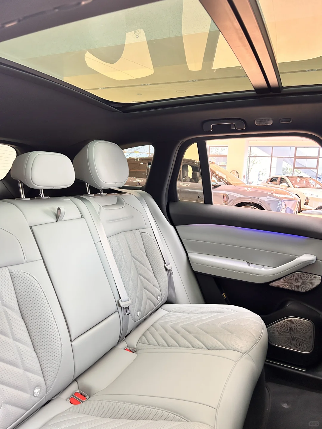 🌟 全新蔚来ES6豪华体验！智能电动SUV天花板