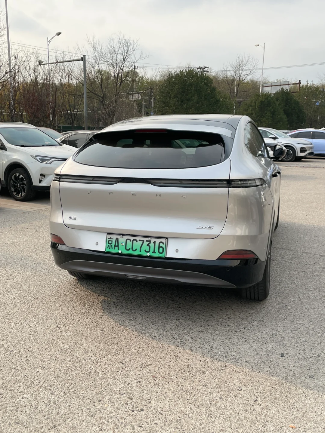 小鹏这自动驾驶，一个字，绝！