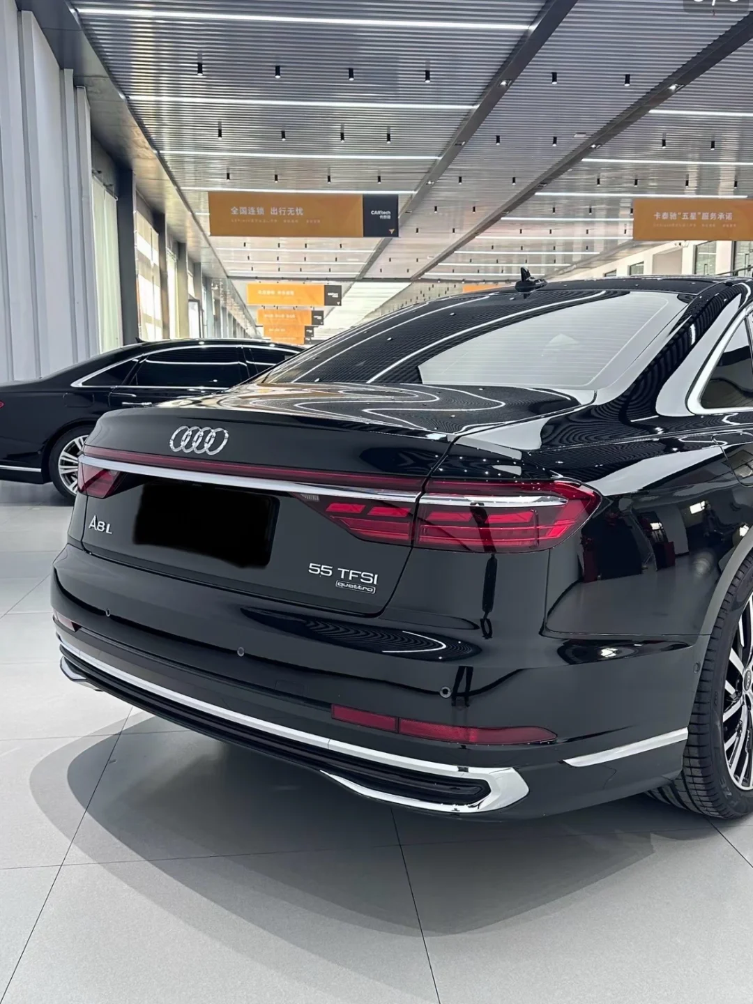 闲闲闲闲闲置奥迪A8L出租！！
