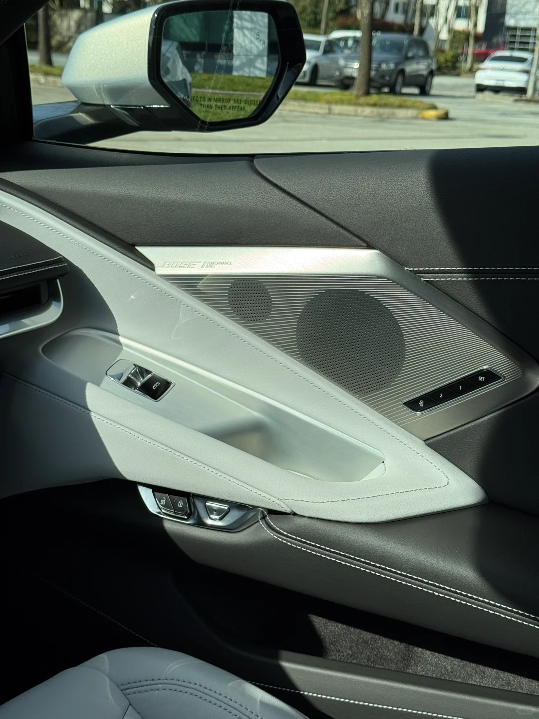 C8克尔维特: 中置6.2自吸大V8！