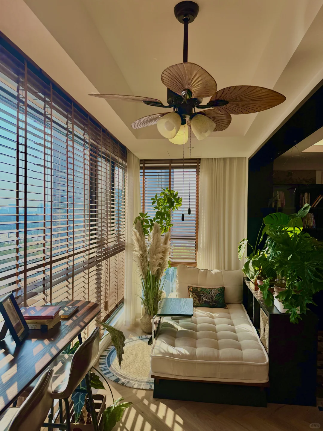 这么好看的阳台，真的很难忍住不拍照！