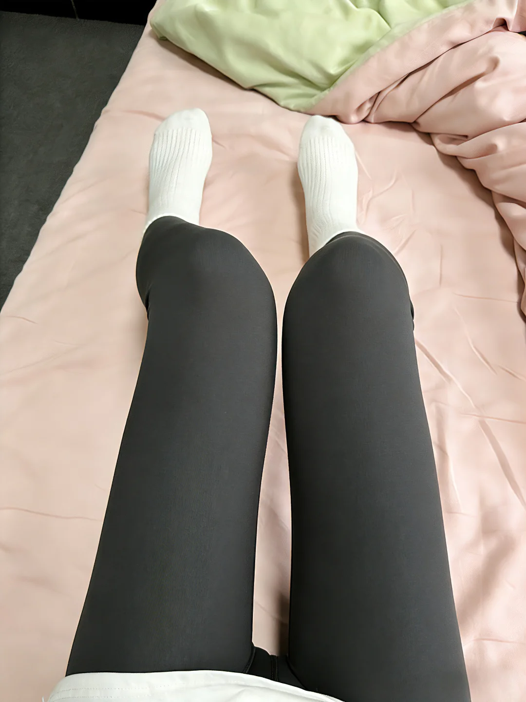 梨形天菜！这条鲨鱼裤焊在身上了