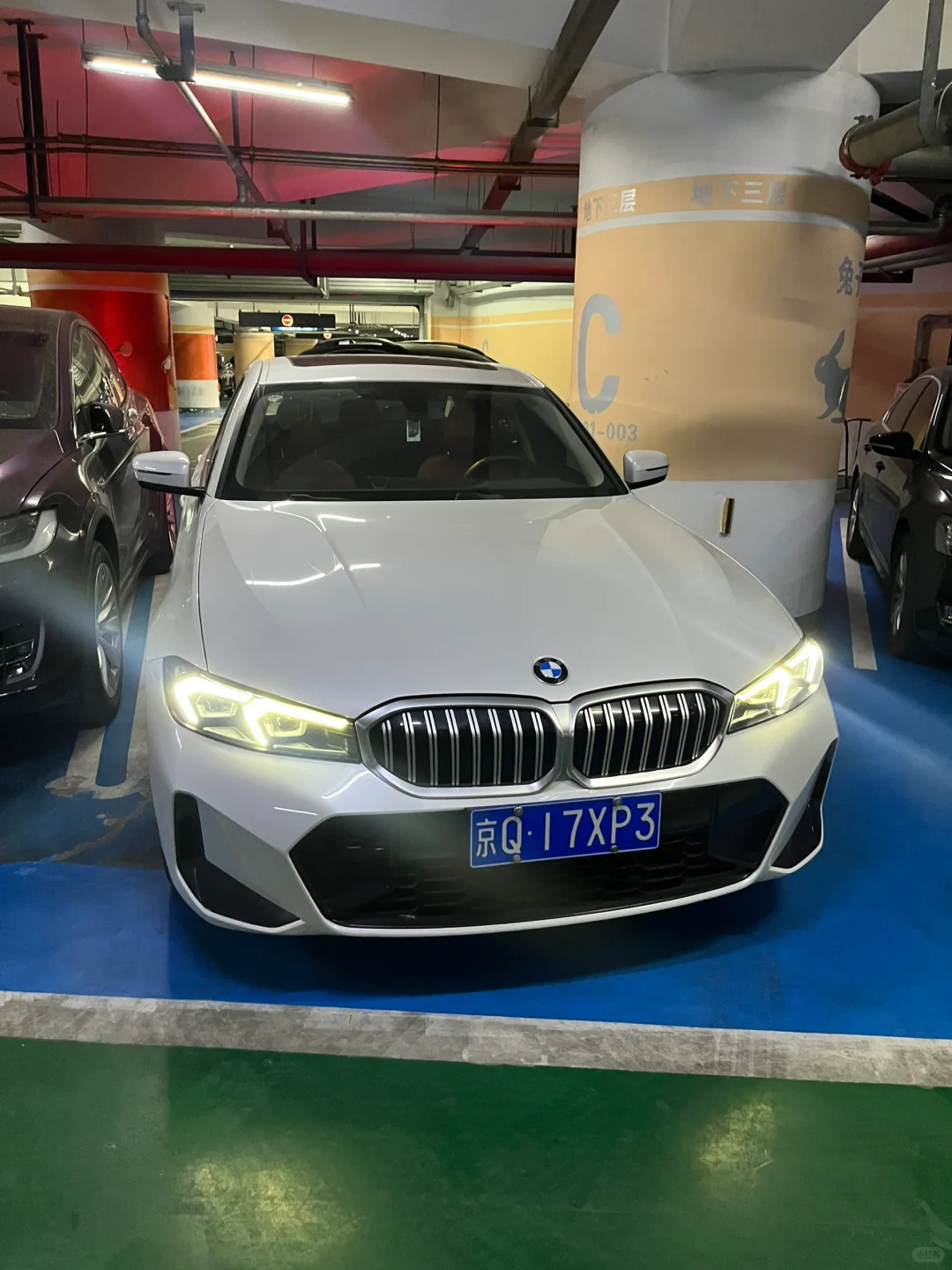 00后大学生勇闯租车—宝马320Li