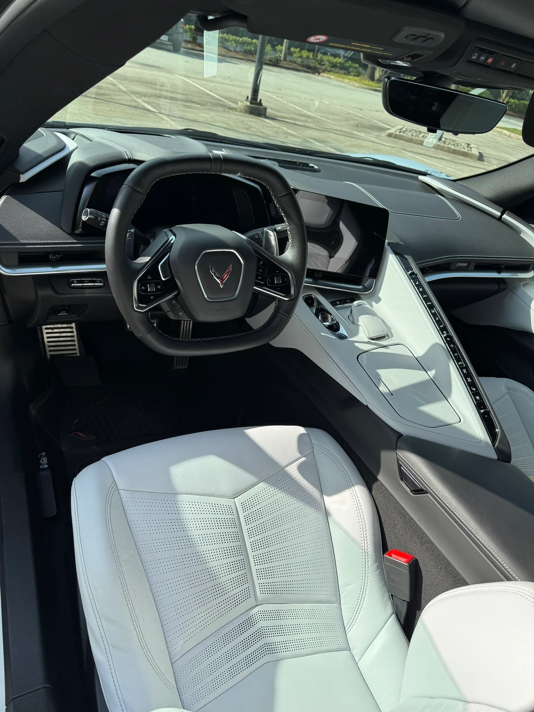 C8克尔维特: 中置6.2自吸大V8！