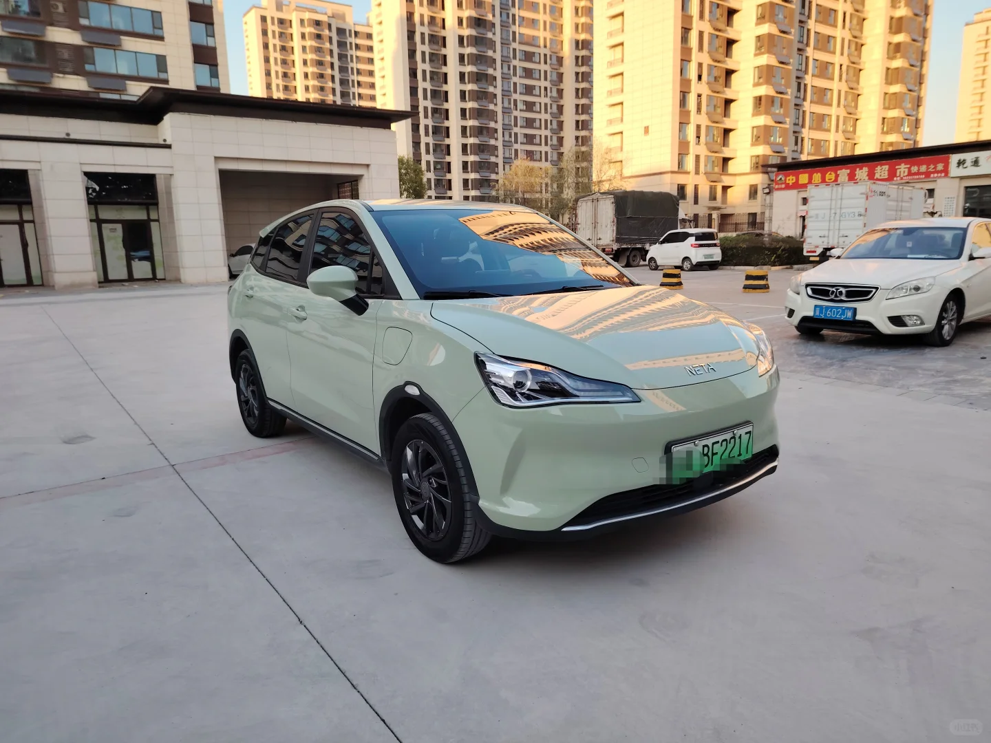 河北出23年哪吒v