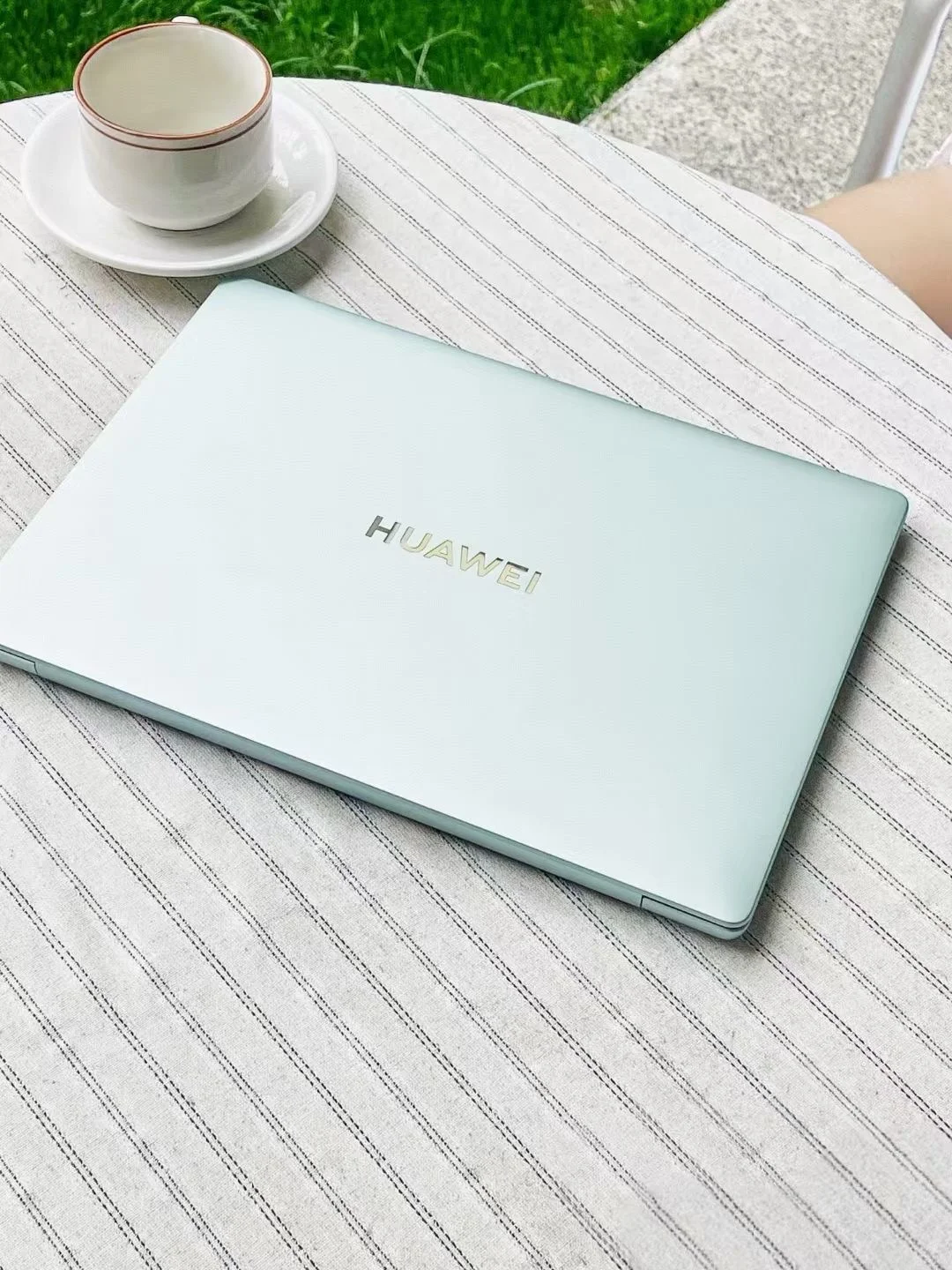 挖到宝了!华为 MateBook 14Linux 版太绝