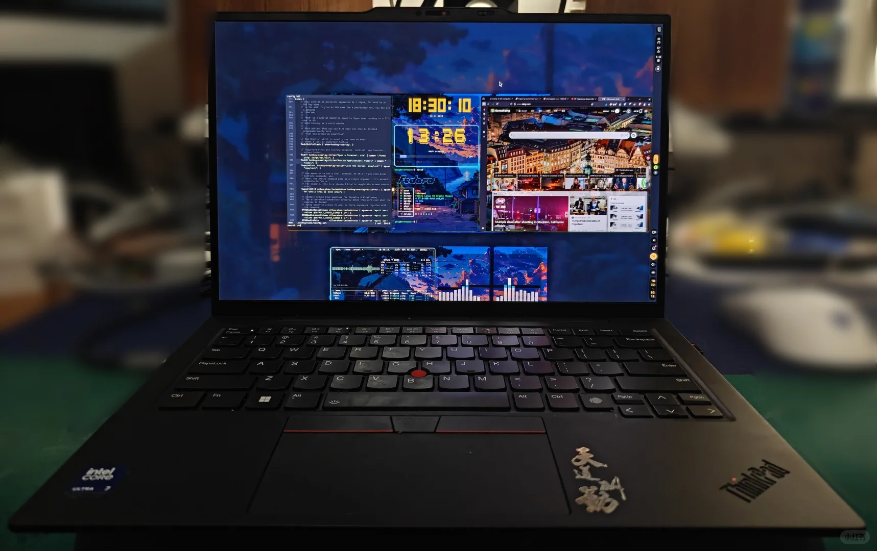 【附攻略】普通金融程序员暗金配色桌面配置