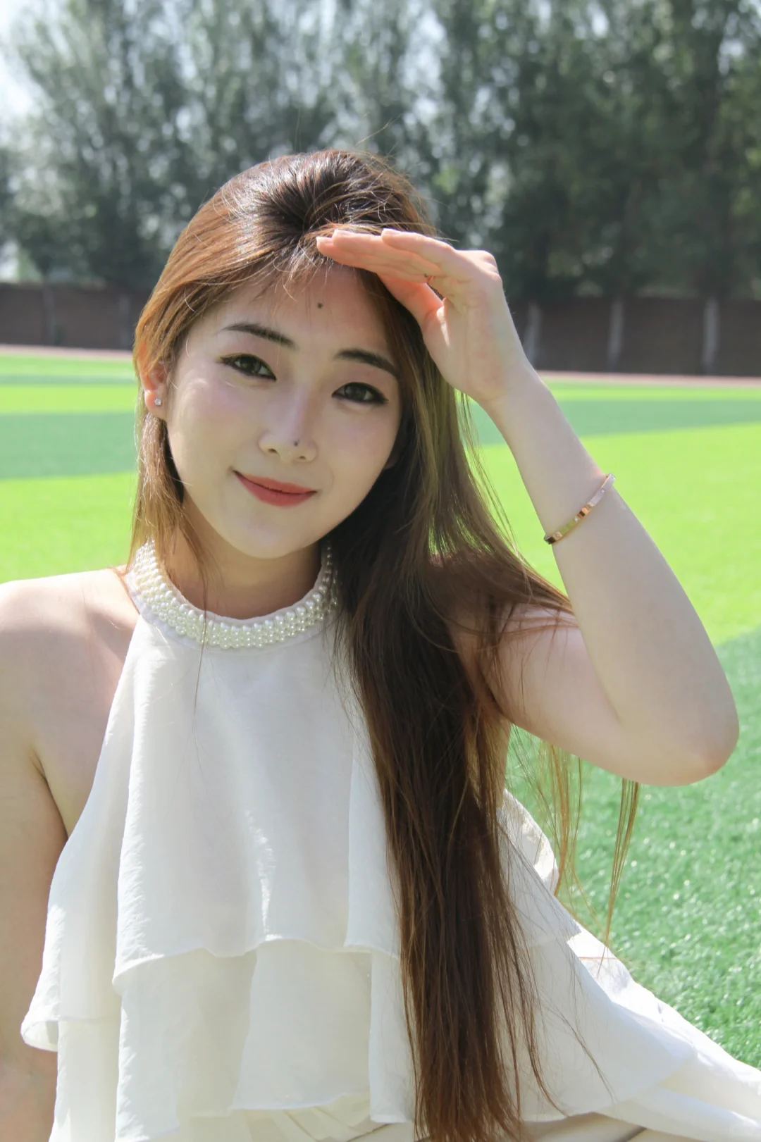 妥妥的清冷感大美女