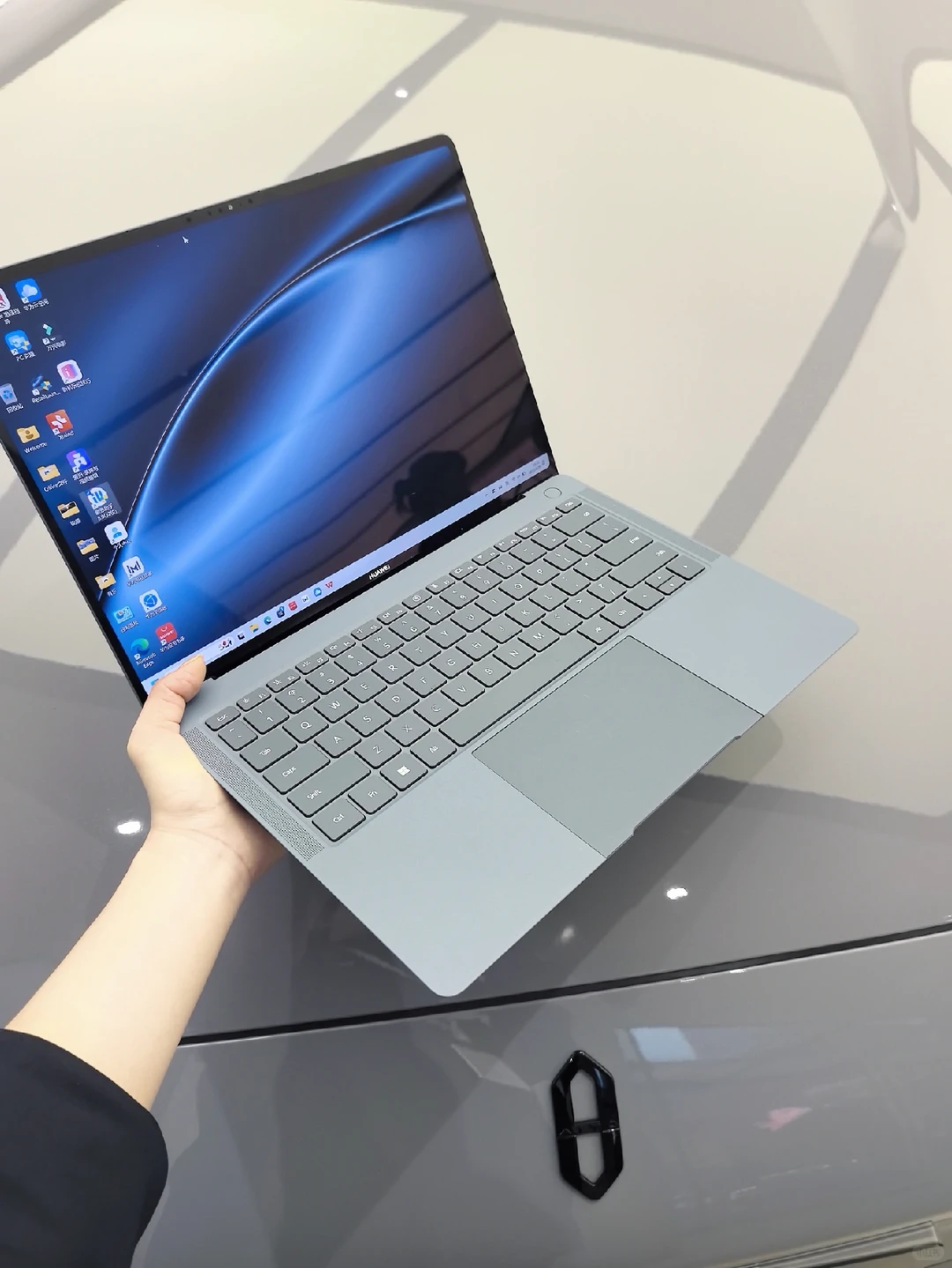 现在华为笔记本都是Linux系统了？