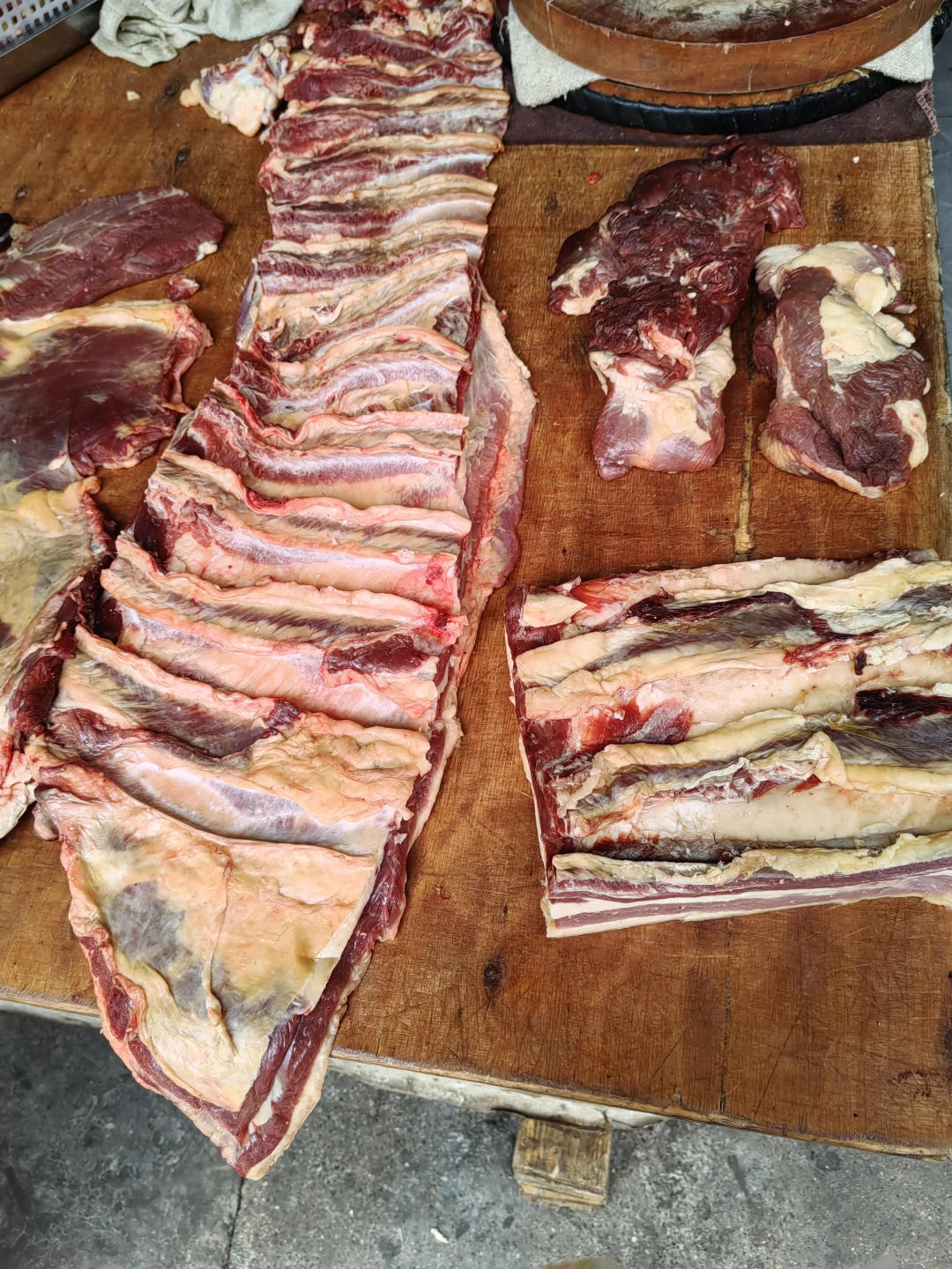 从开店到关店只 用了一年半的时间。。