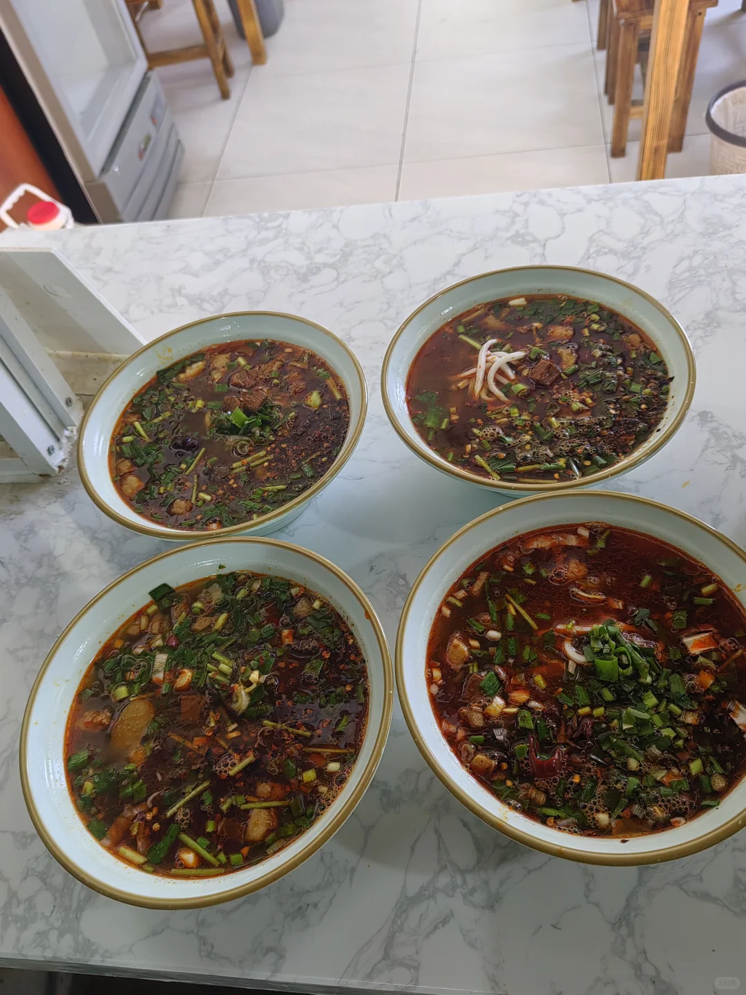 从开店到关店只 用了一年半的时间。。