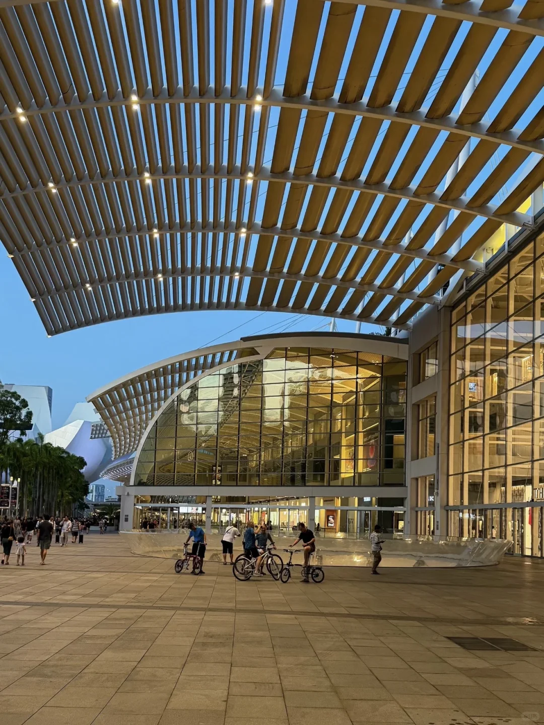 大厂同事：跳槽金融央企后，感觉自己有活人感