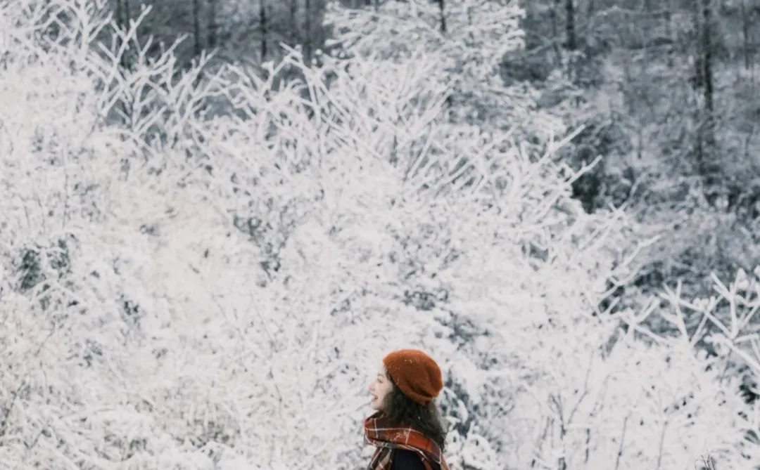 时尚女生爱穿搭，招聘服装搭配师