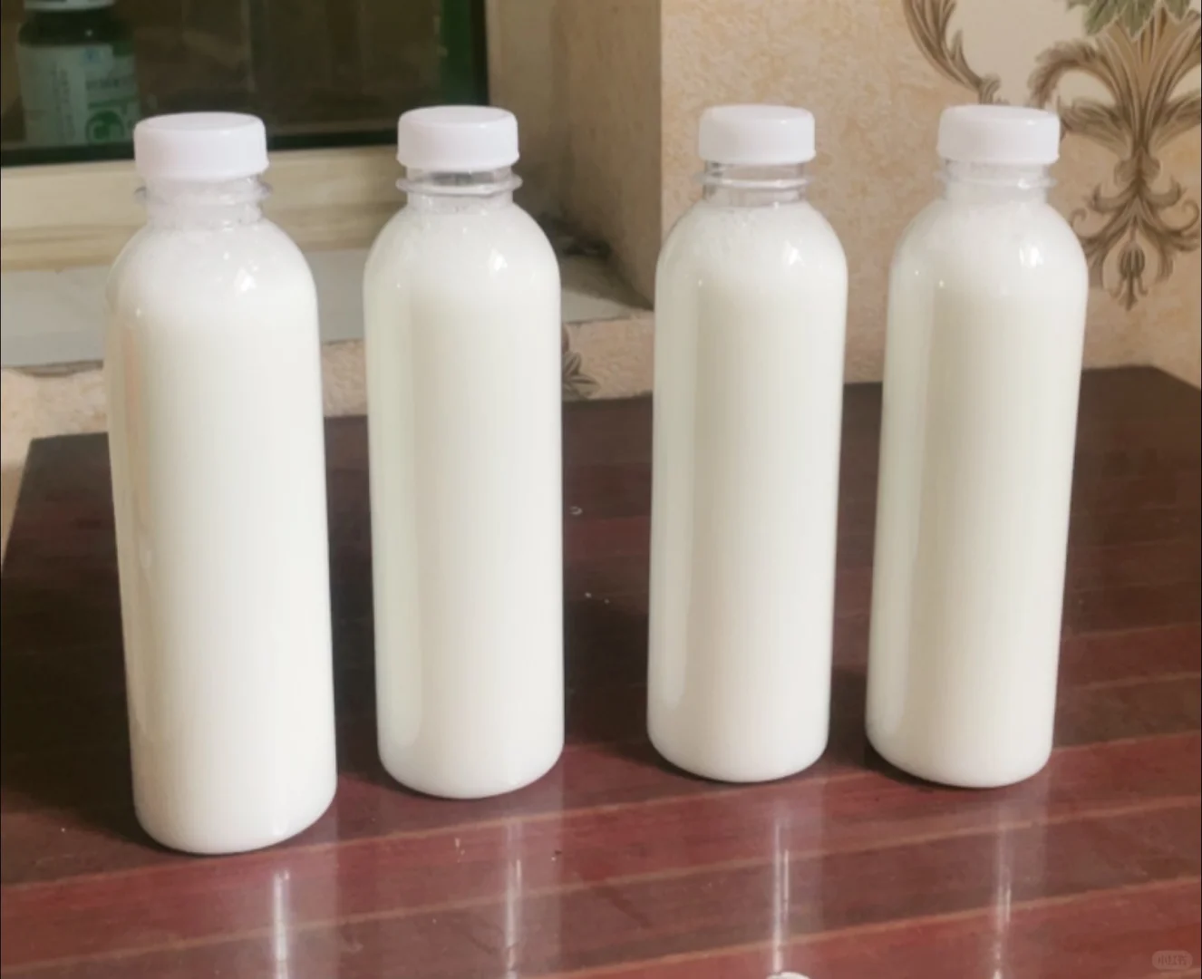 又给零散客户卖了八瓶嘿嘿