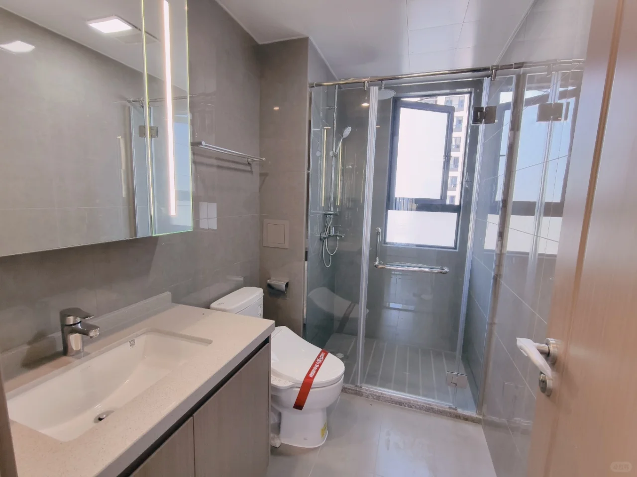 盘龙区西南林业大学附近三室两卫押一付一大