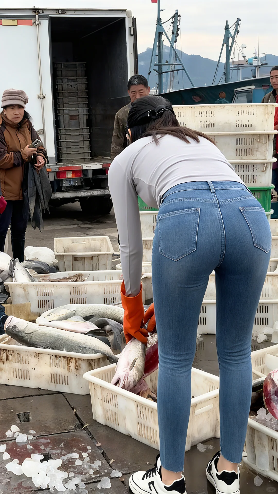 鱼港口真热闹，有去的吗？