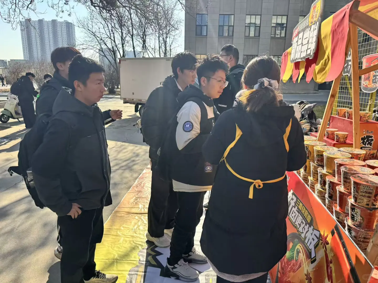 河北农业大学点大超市康师傅新品板面尝鲜价