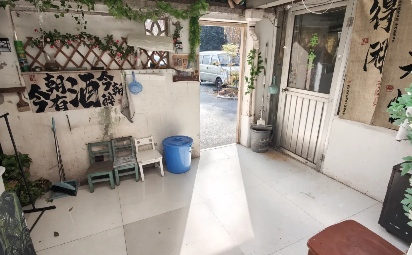 林业大学一楼带院两房2300