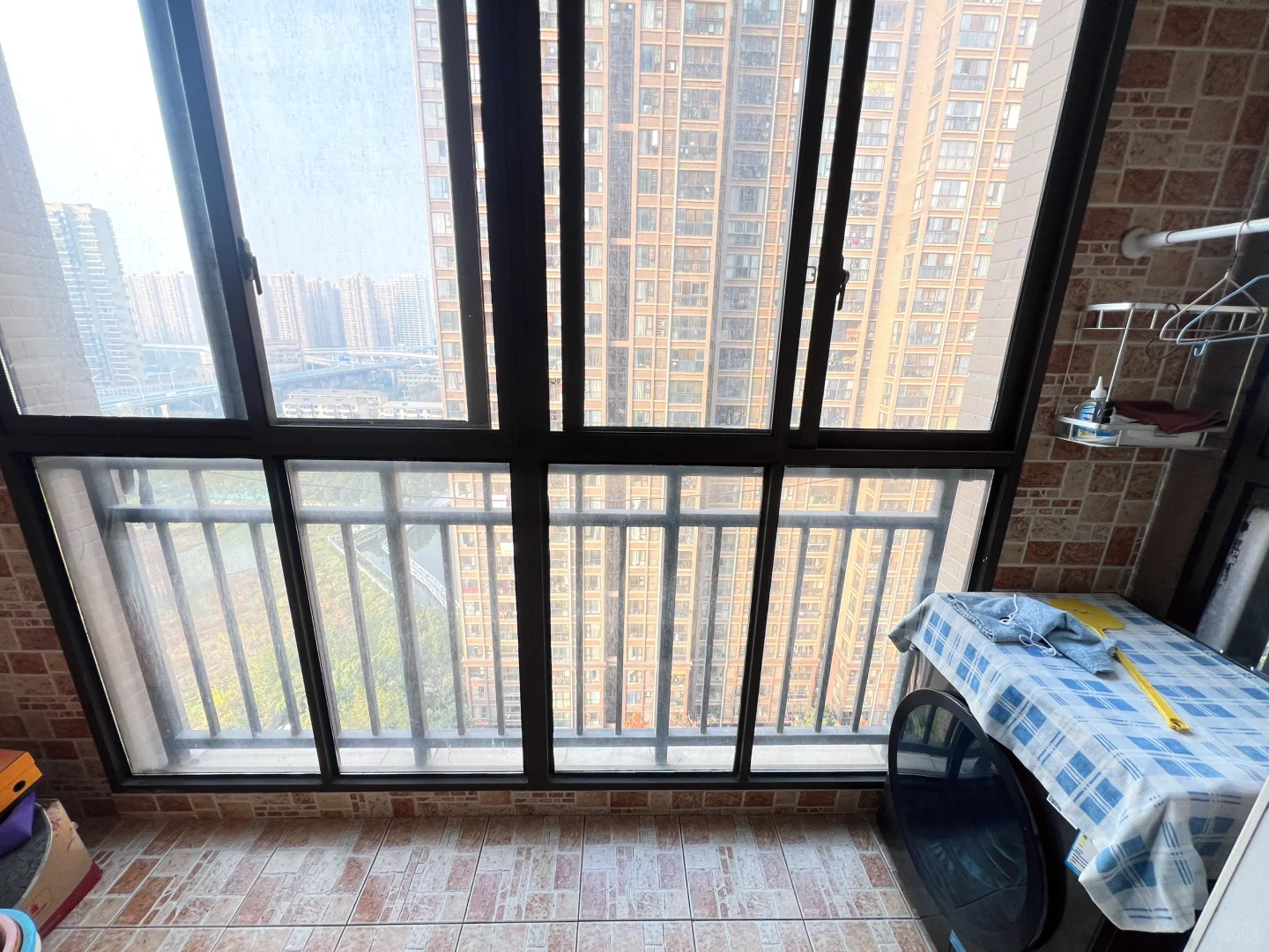 华中农业大学 瑞湖天地 精装三居 含泪出租