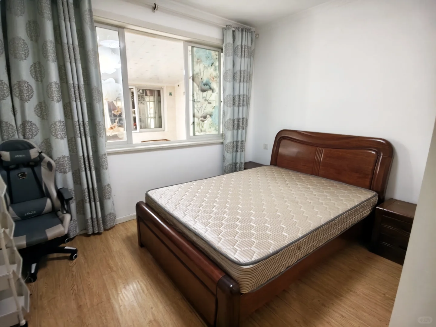 林业大学一楼带院两房2300